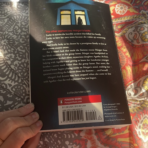 Horror/thriller book - Picture 2 of 3